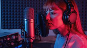 Locución profesional con inteligencia artificial: voces realistas para tus vídeos